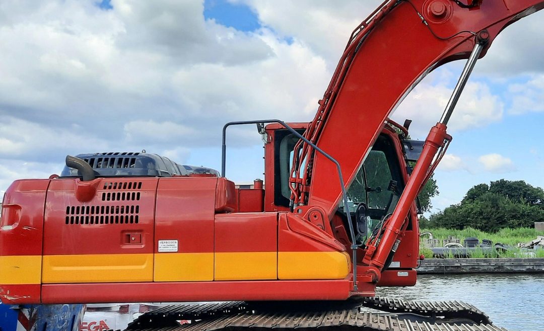 ZINCOFOSF H.S.: ANTIRUGGINE ALTO SOLIDO A RAPIDA ESSICCAZIONE Questa vernice