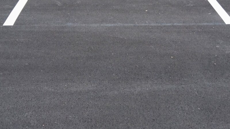 SPARTIVIV : SIGNALISATIONS ACRYLIQUES POUR SIGNALISATION ROUTIÈRE HORIZONTALE La peinture