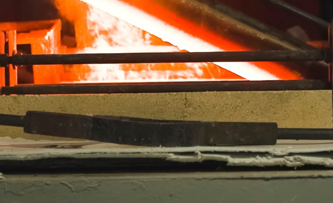 TERMOVIV 600° HIGH TEMP NERO: VERNICE SILICONICA PER TEMPERATURE ESTREME