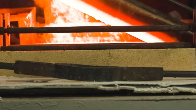 TERMOVIV 600° HIGH TEMP NERO: VERNICE SILICONICA PER TEMPERATURE ESTREME