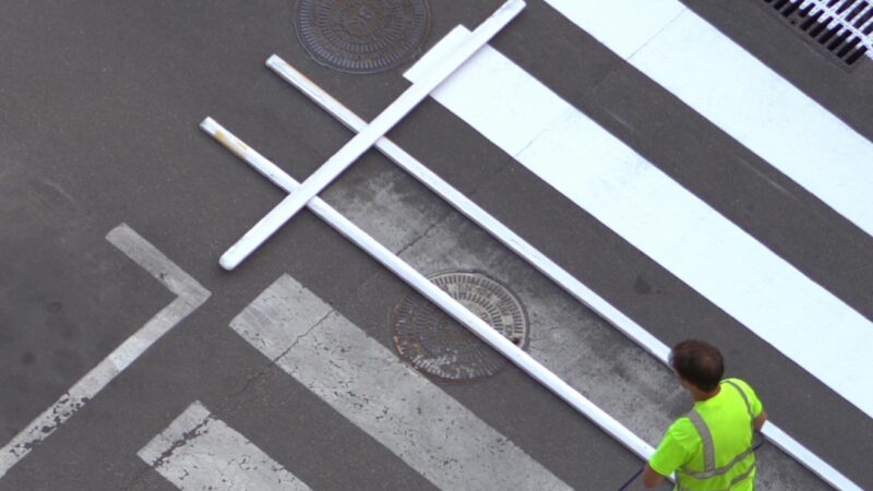 VIVPUR SIGNAL: THE PROFESSIONAL ENAMEL FOR ROAD SIGNS The high resistance