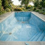 L'estate si avvicina e la tua piscina in cemento mostra