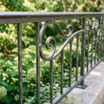 Ringhiere, cancelli, arredo da giardino: col tempo il ferro di