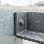 Le fer ne rouille pas par accident. Il suffit d'humidité